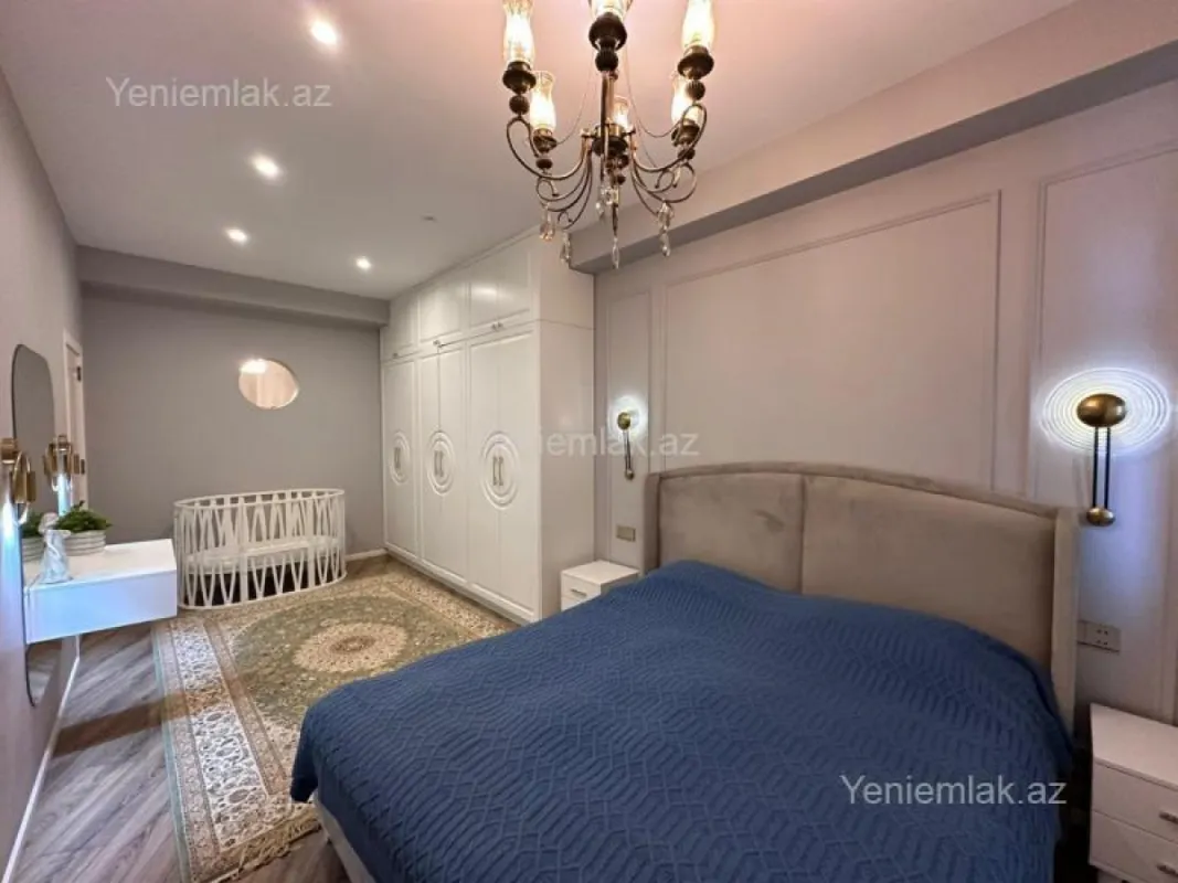 Satılır 3 otaqlı yeni tikili 100 m²