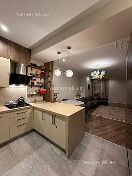 Satılır 3 otaqlı yeni tikili 100 m²