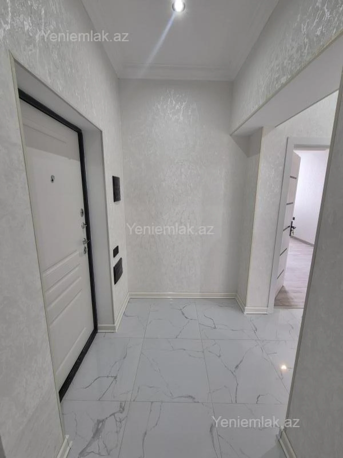 Satılır 3 otaqlı yeni tikili 85.5 m²