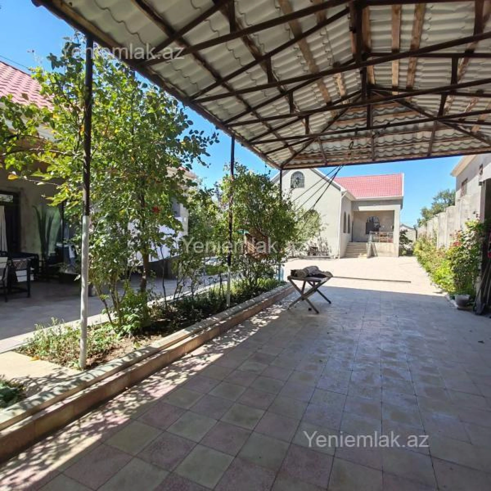 Satılır 3 otaqlı həyət evi 150 m²
