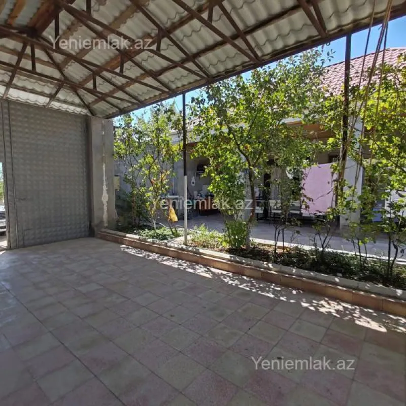 Satılır 3 otaqlı həyət evi 150 m²