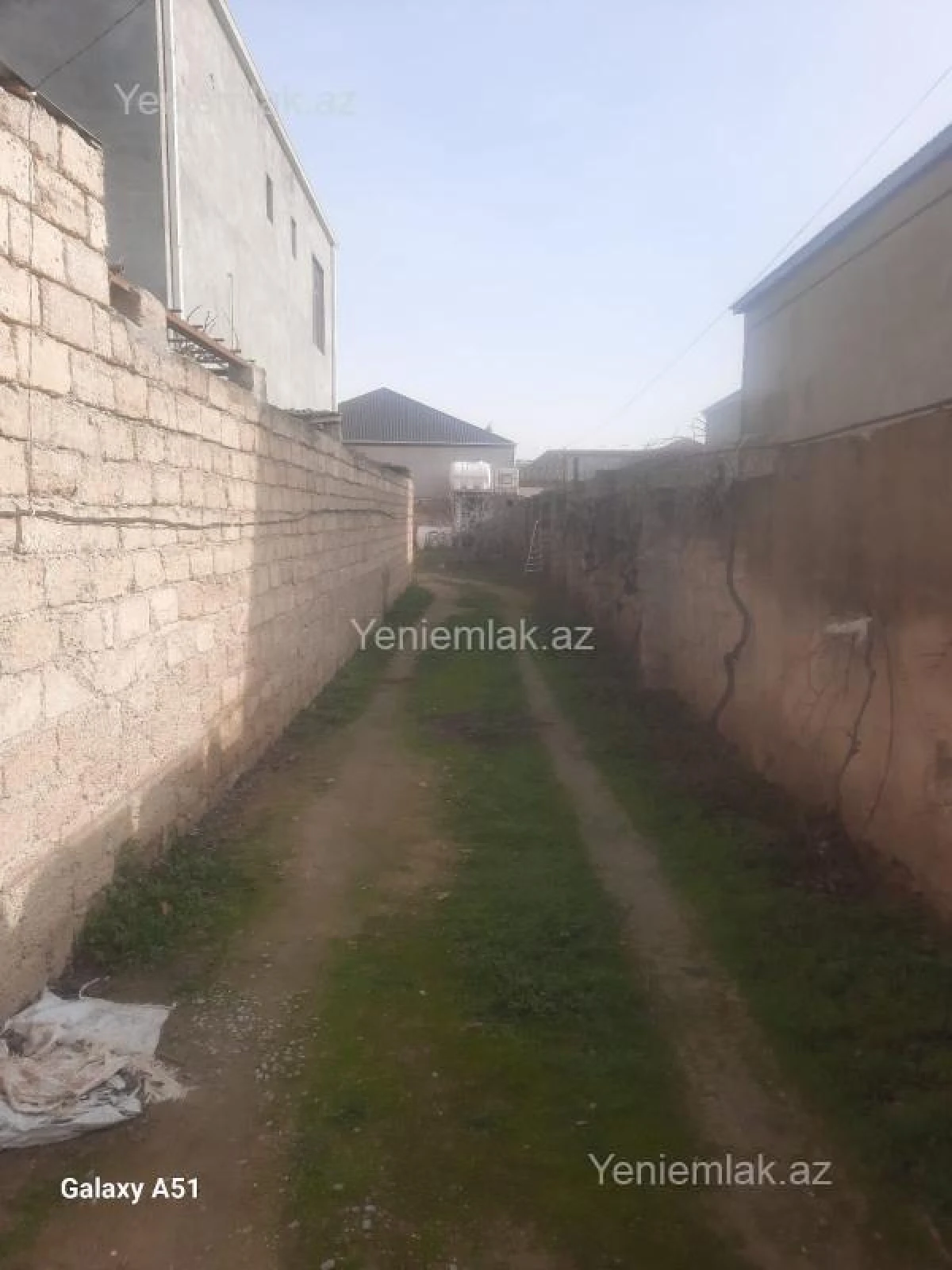 Satılır 6 otaqlı həyət evi 200 m²