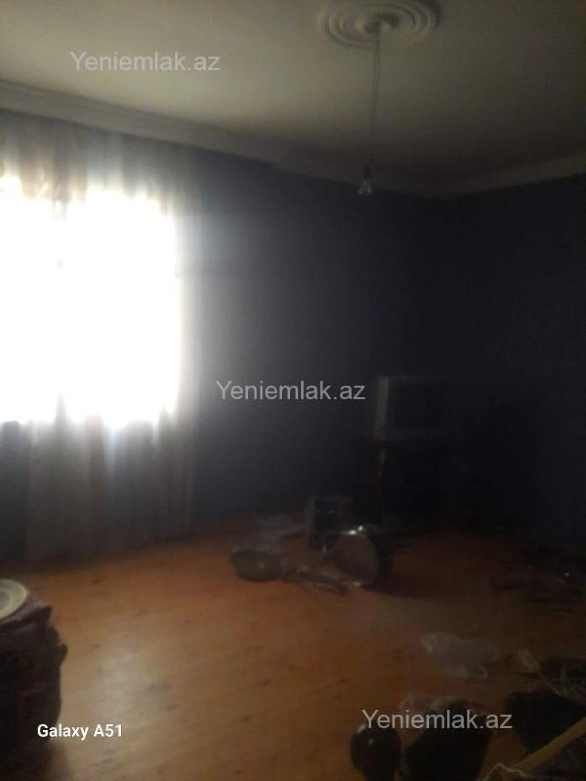 Satılır 6 otaqlı həyət evi 200 m²