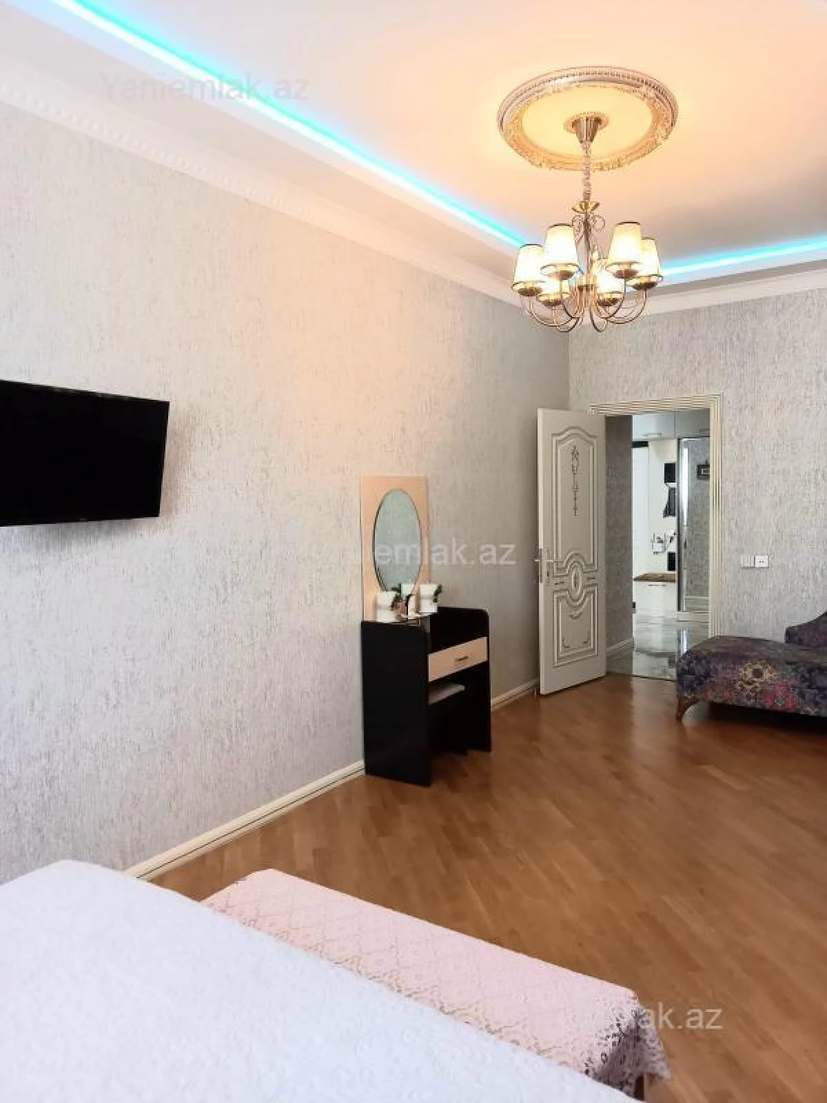 Satılır 2 otaqlı yeni tikili 95 m²