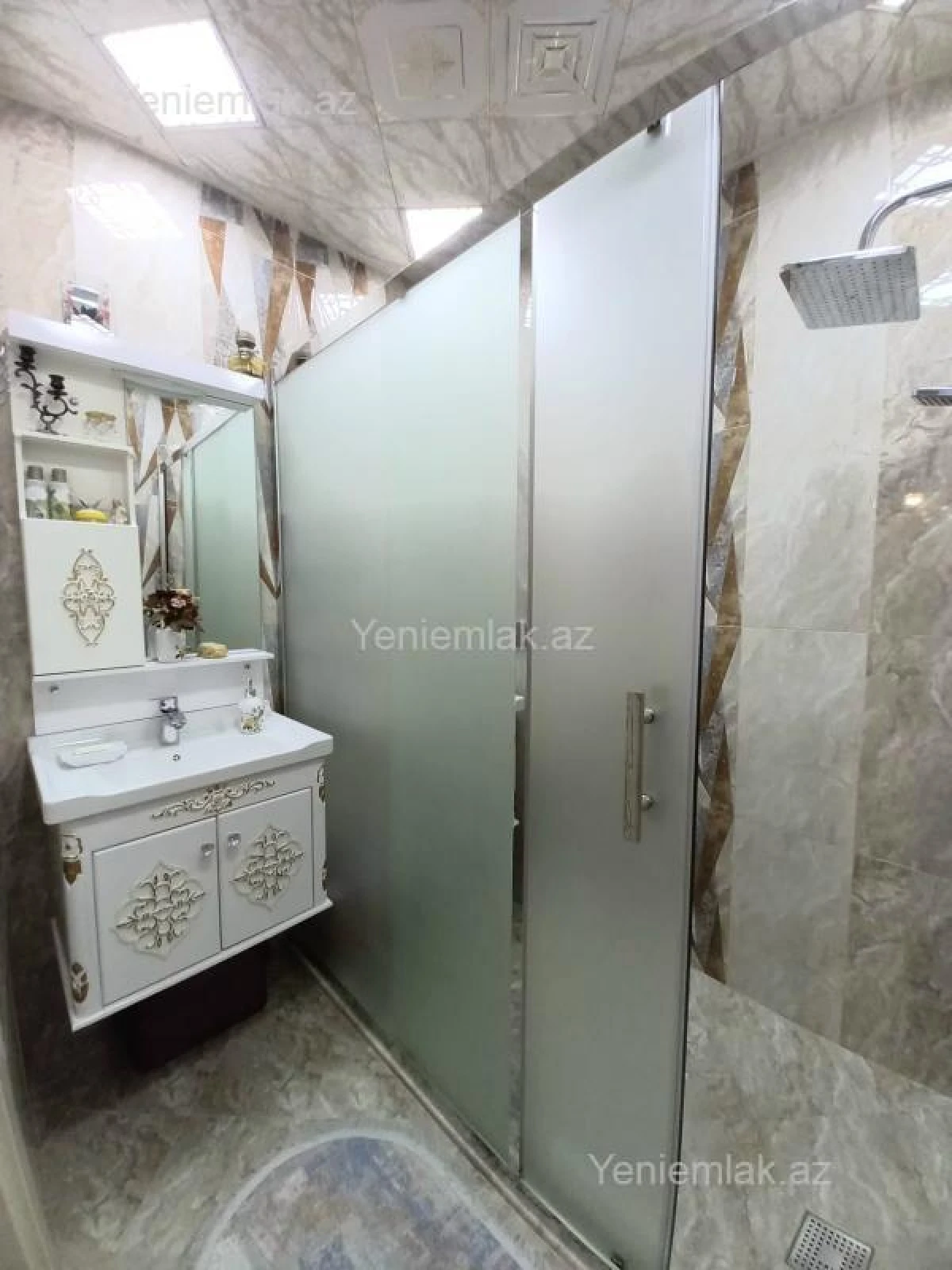 Satılır 2 otaqlı yeni tikili 95 m²