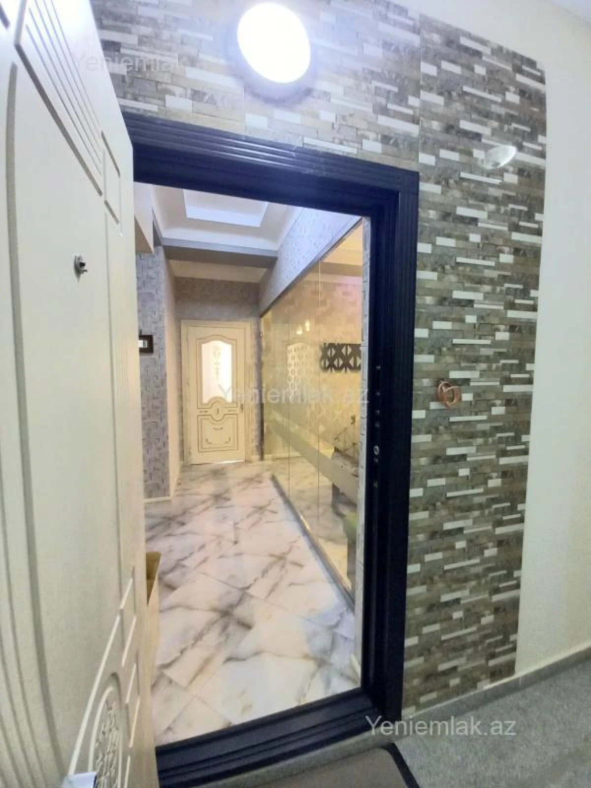 Satılır 2 otaqlı yeni tikili 95 m²