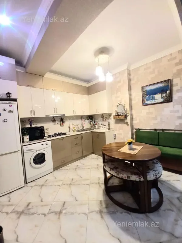 Satılır 2 otaqlı yeni tikili 95 m²