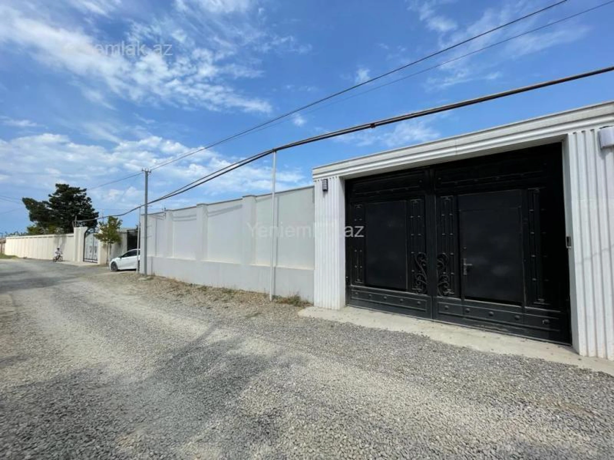 Satılır 5 otaqlı həyət evi 275 m²