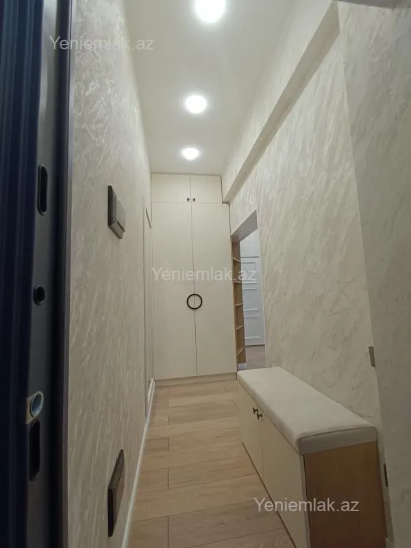 Satılır 3 otaqlı yeni tikili 68 m²