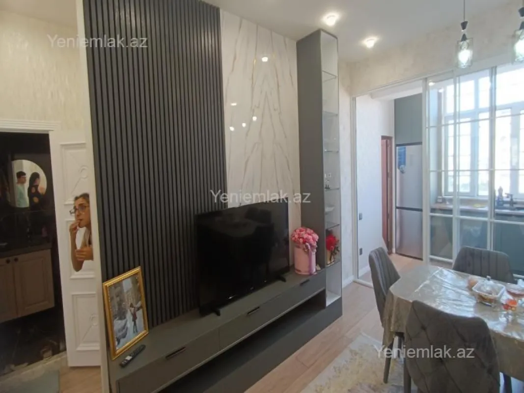 Satılır 3 otaqlı yeni tikili 68 m²