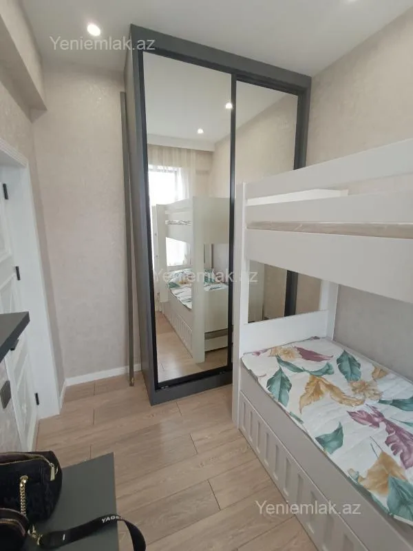 Satılır 3 otaqlı yeni tikili 68 m²