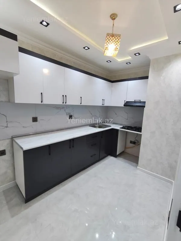 Satılır 2 otaqlı yeni tikili 75 m²