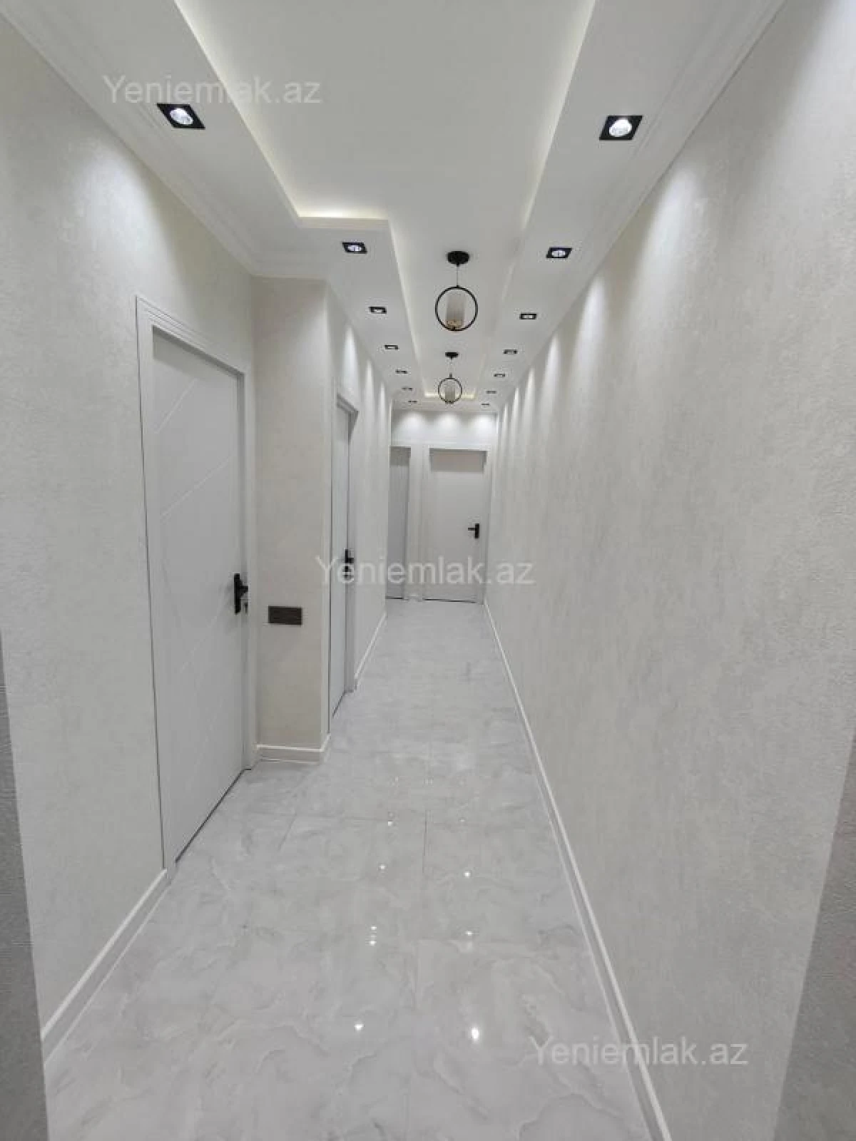 Satılır 2 otaqlı yeni tikili 75 m²