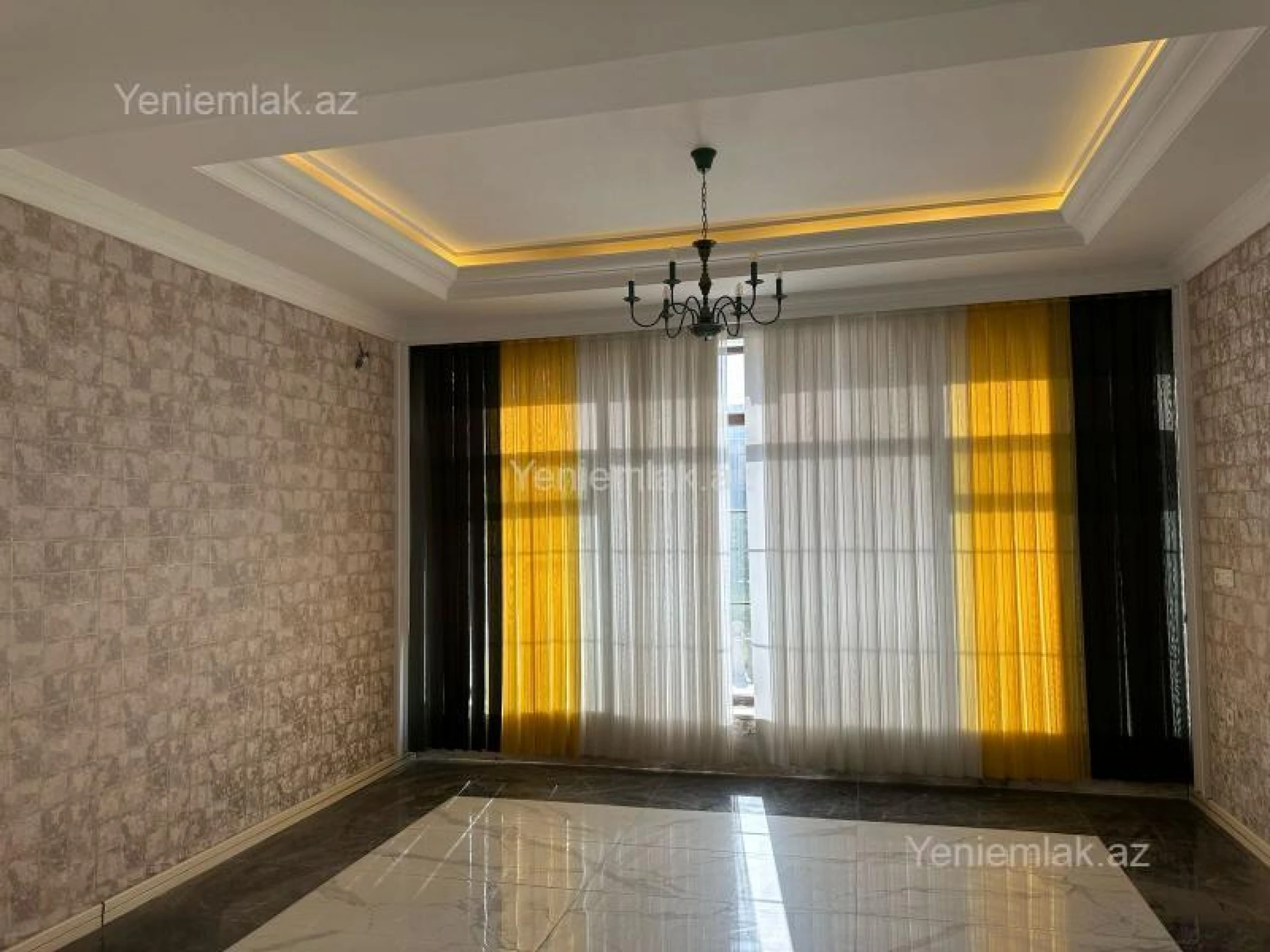 Satılır 5 otaqlı həyət evi 400 m²