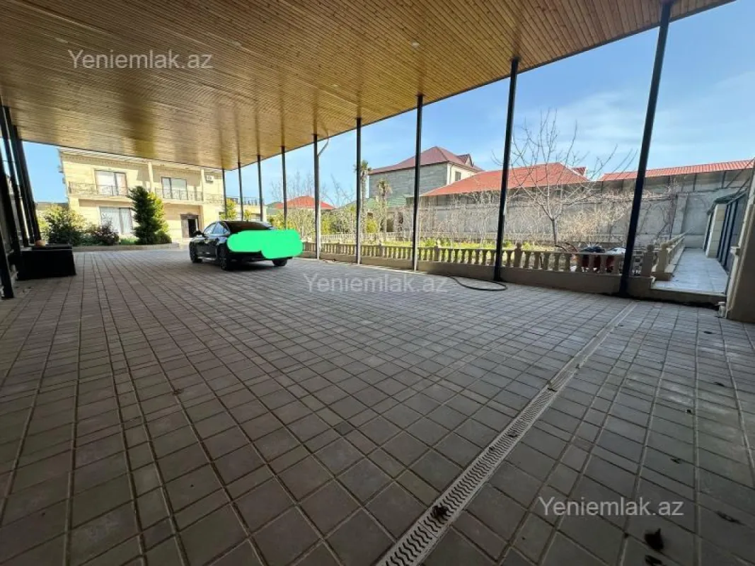 Satılır 5 otaqlı həyət evi 400 m²