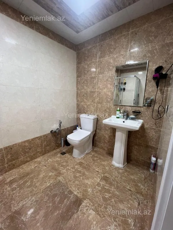 Satılır 2 otaqlı yeni tikili 81 m²