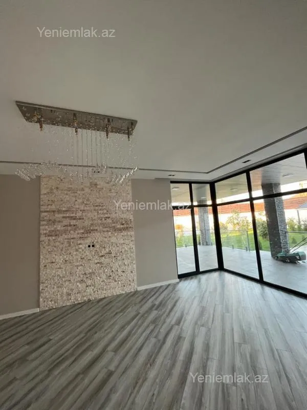 Satılır 5 otaqlı həyət evi 350 m²