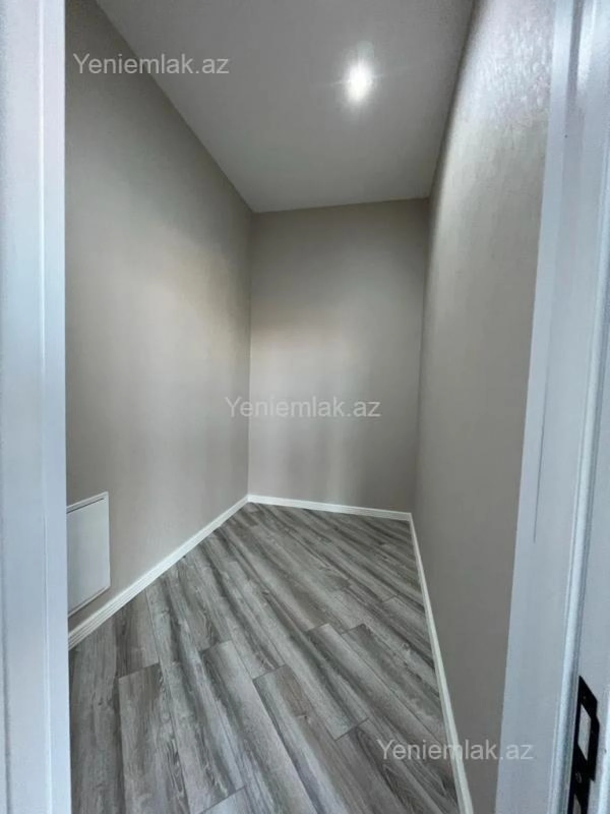 Satılır 5 otaqlı həyət evi 350 m²