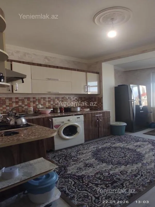 Satılır 3 otaqlı köhnə tikili 84 m²