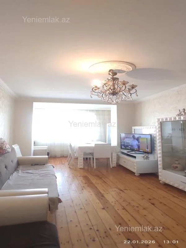 Satılır 3 otaqlı köhnə tikili 84 m²