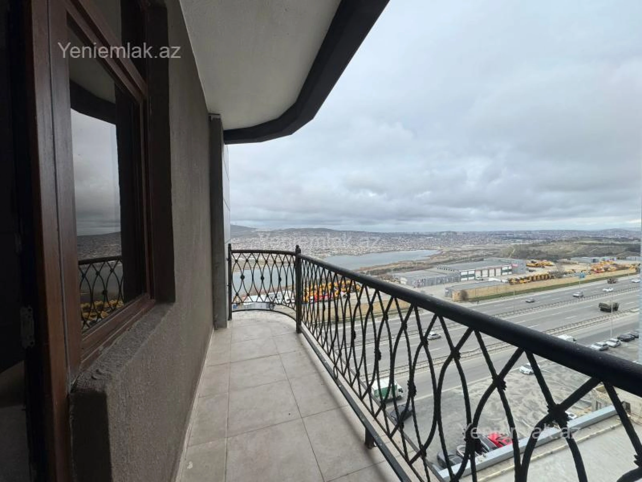 Satılır 4 otaqlı yeni tikili 118 m²