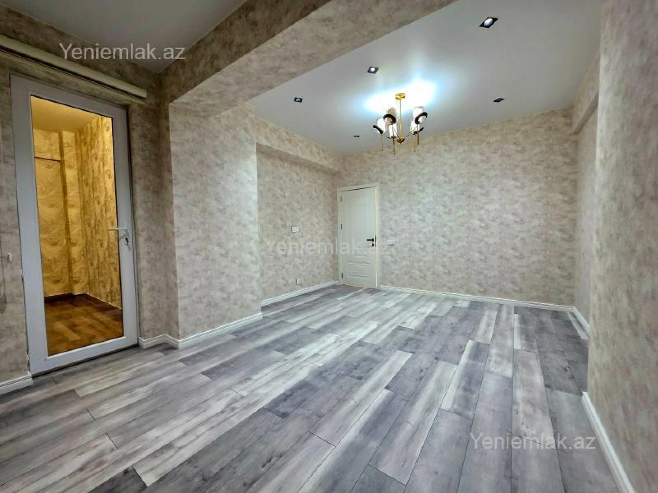 Satılır 3 otaqlı yeni tikili 95 m²