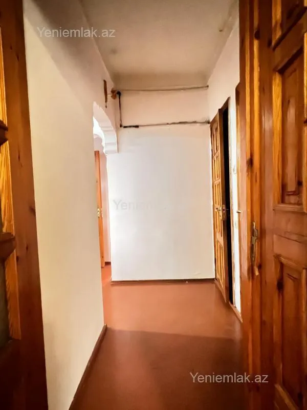Satılır 3 otaqlı köhnə tikili 75 m²