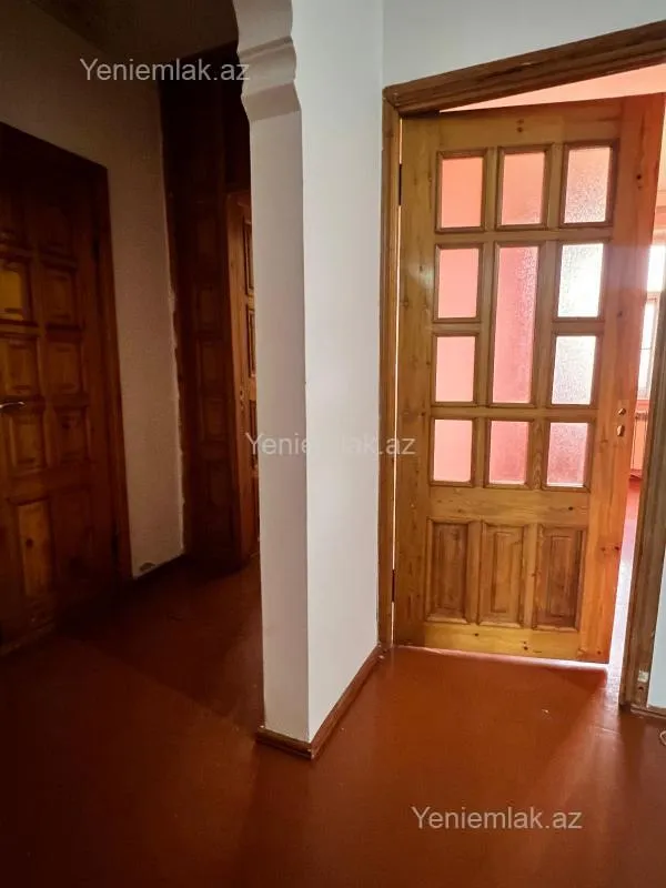 Satılır 3 otaqlı köhnə tikili 75 m²