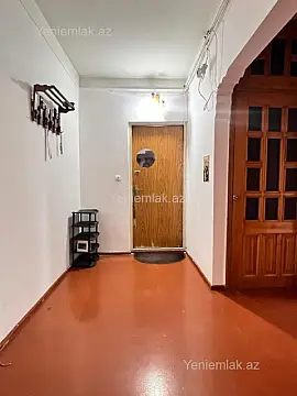 Satılır 3 otaqlı köhnə tikili 75 m²
