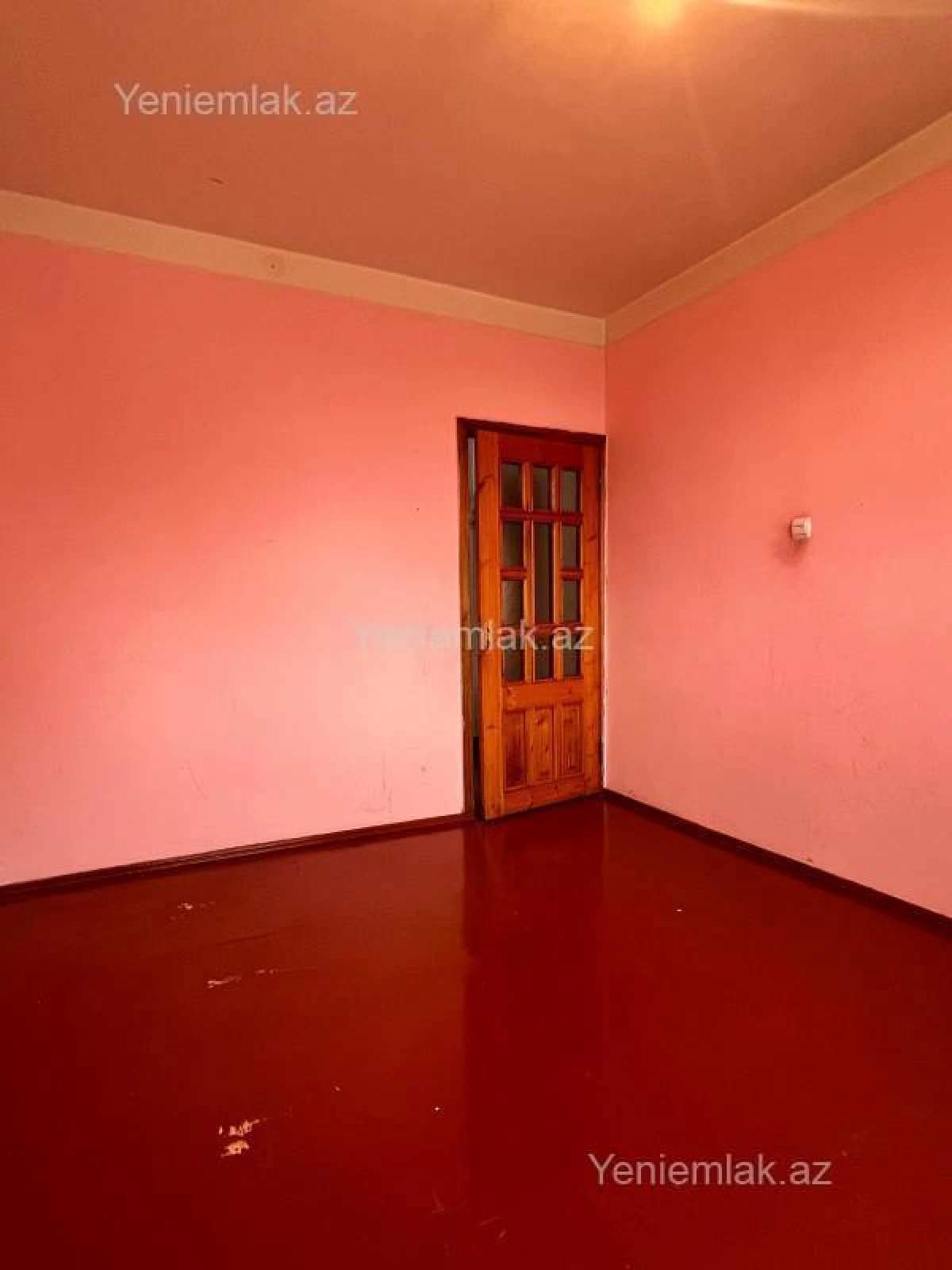 Satılır 3 otaqlı köhnə tikili 75 m²