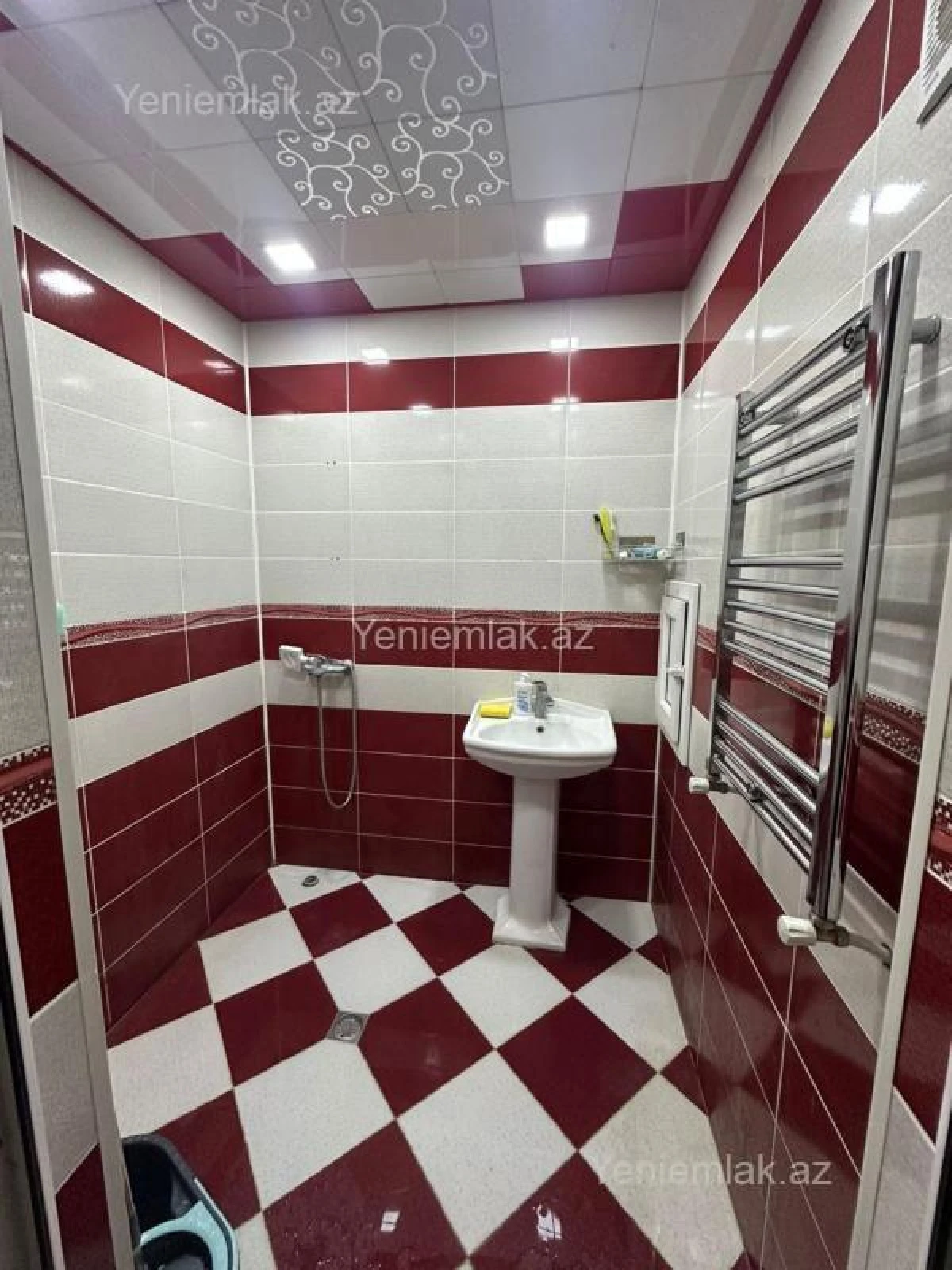 Satılır 3 otaqlı yeni tikili 115 m²