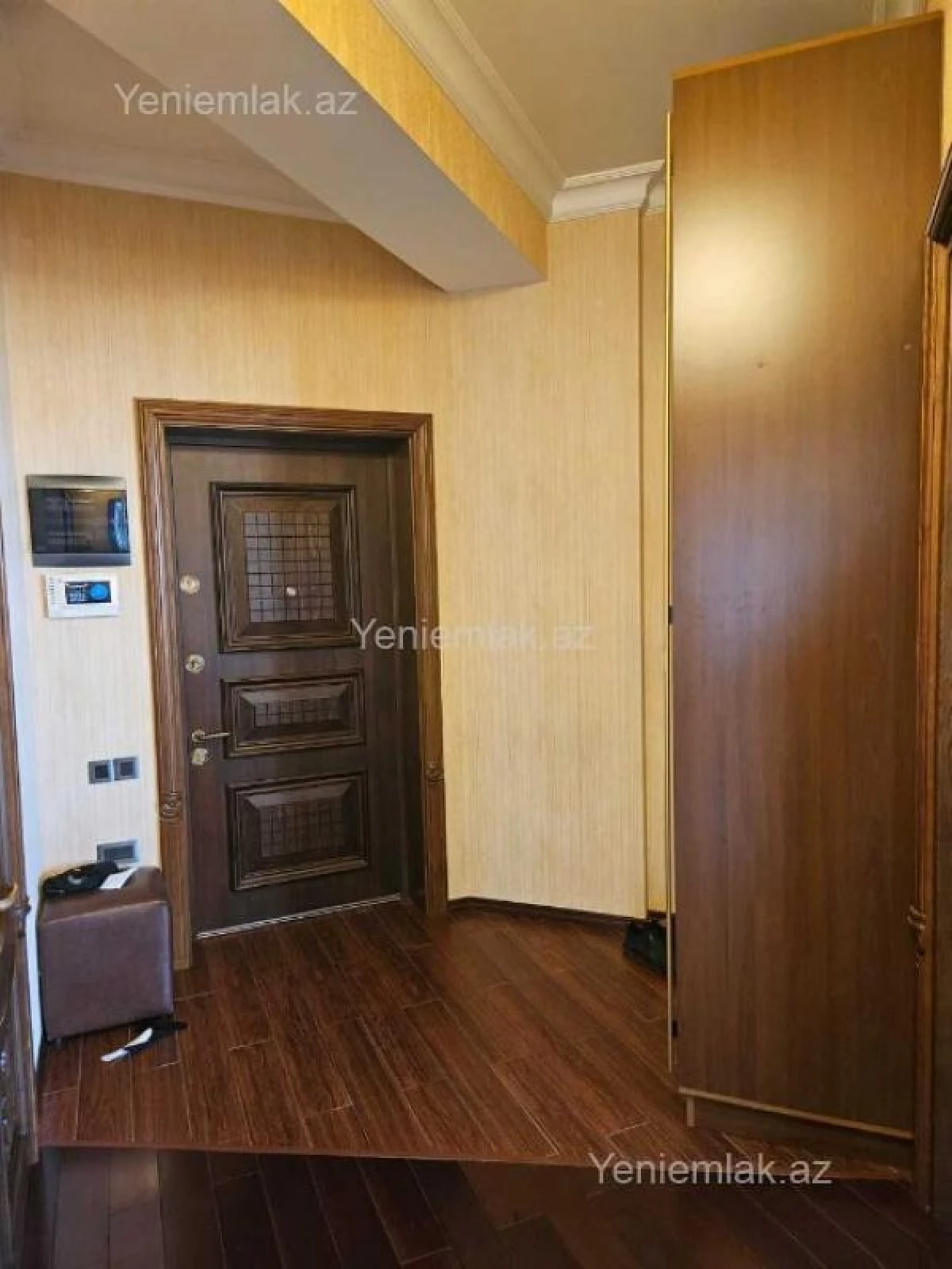 Satılır 3 otaqlı yeni tikili 100 m²