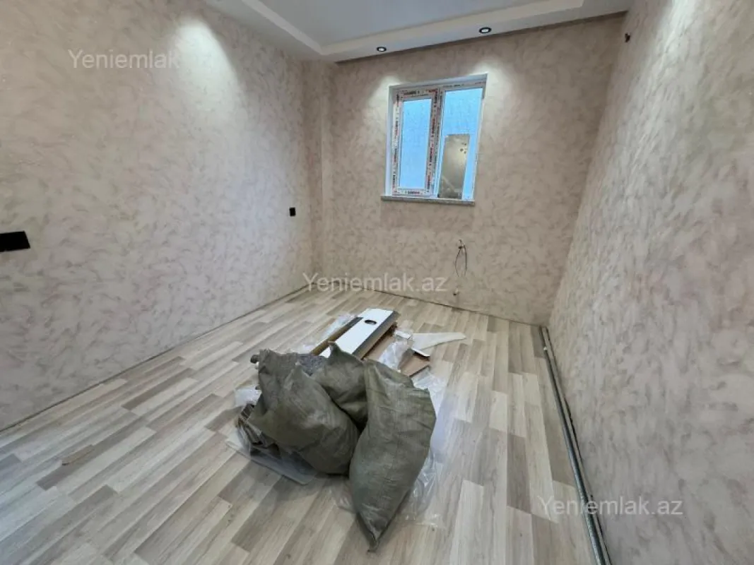 Satılır 2 otaqlı həyət evi 70 m²