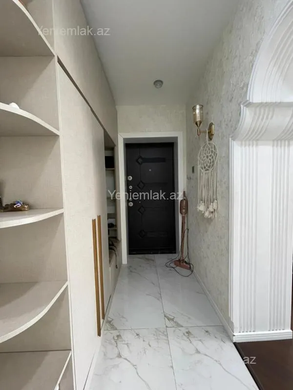 Satılır 3 otaqlı köhnə tikili 70 m²