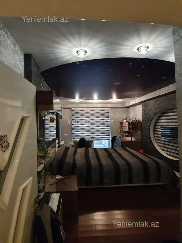 Satılır 4 otaqlı yeni tikili 175 m²