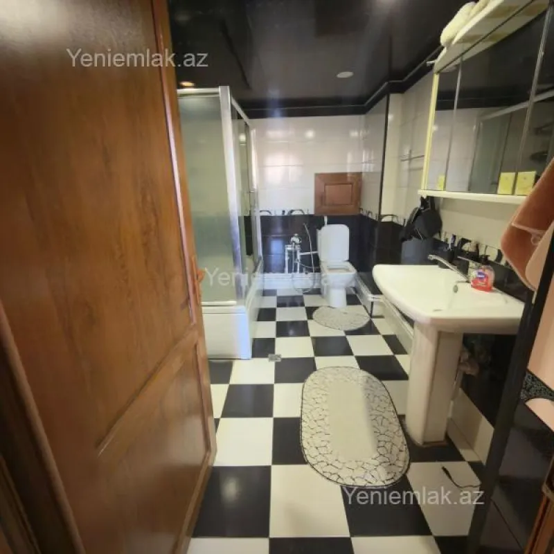 Satılır 3 otaqlı yeni tikili 120 m²