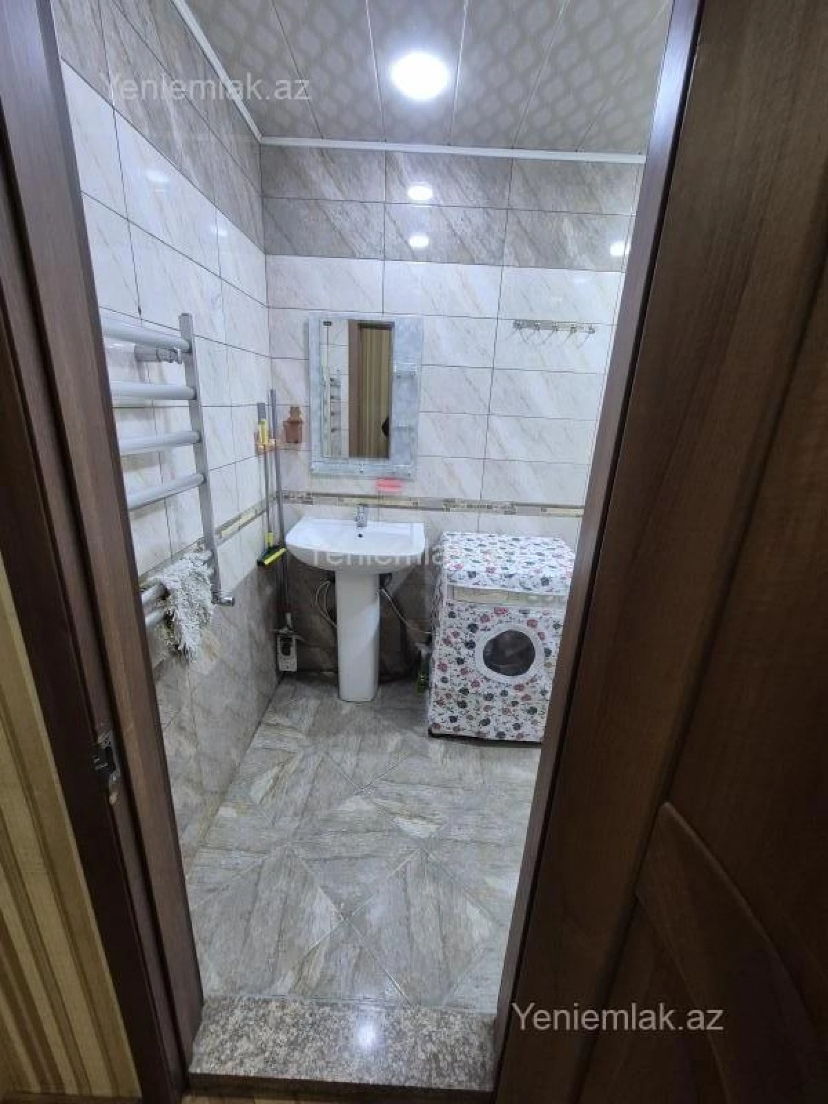 Satılır 3 otaqlı yeni tikili 87 m²