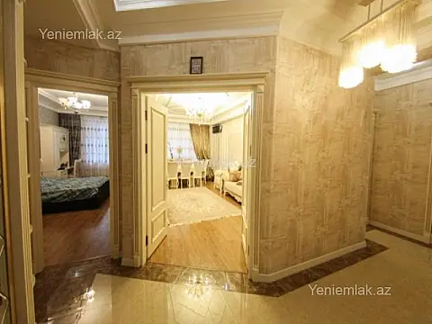 Satılır 3 otaqlı yeni tikili 120 m²