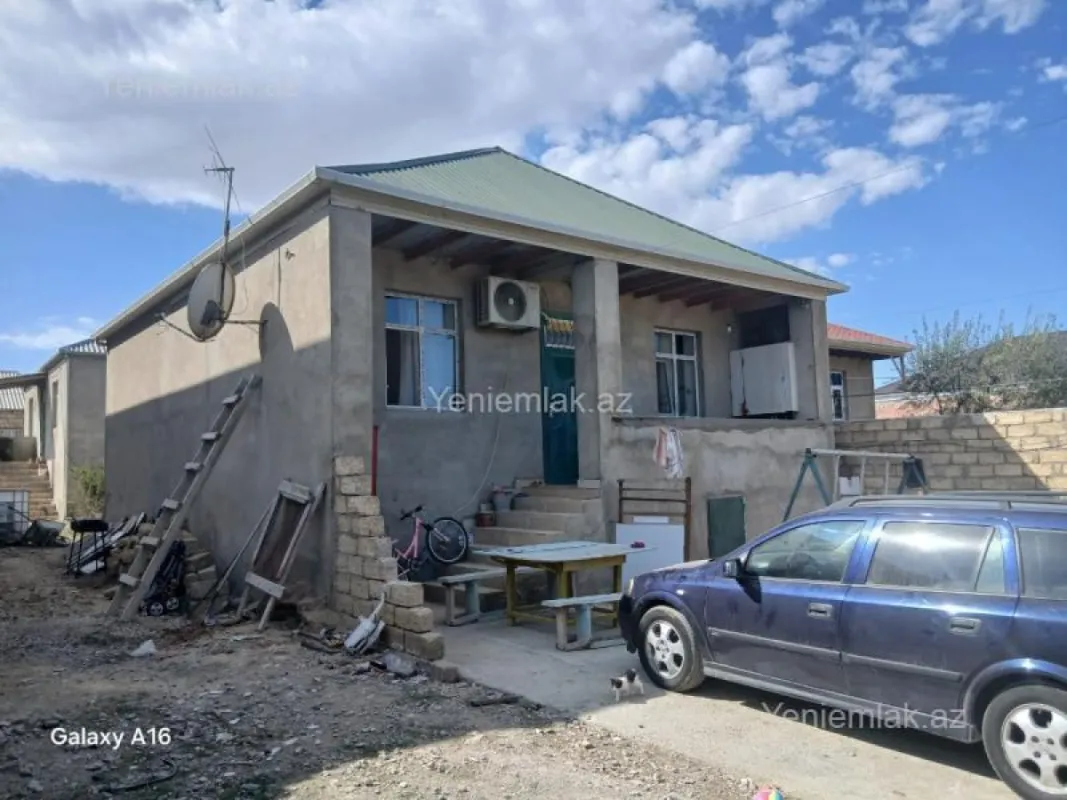Satılır 3 otaqlı həyət evi 90 m²