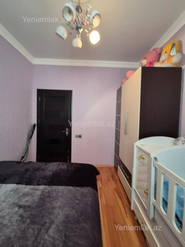 Satılır 3 otaqlı yeni tikili 82 m²