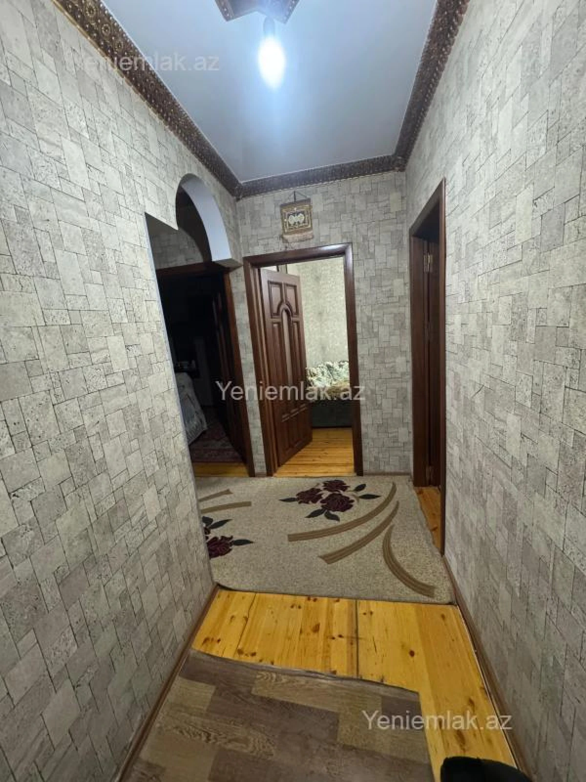 Satılır 3 otaqlı köhnə tikili 76 m²