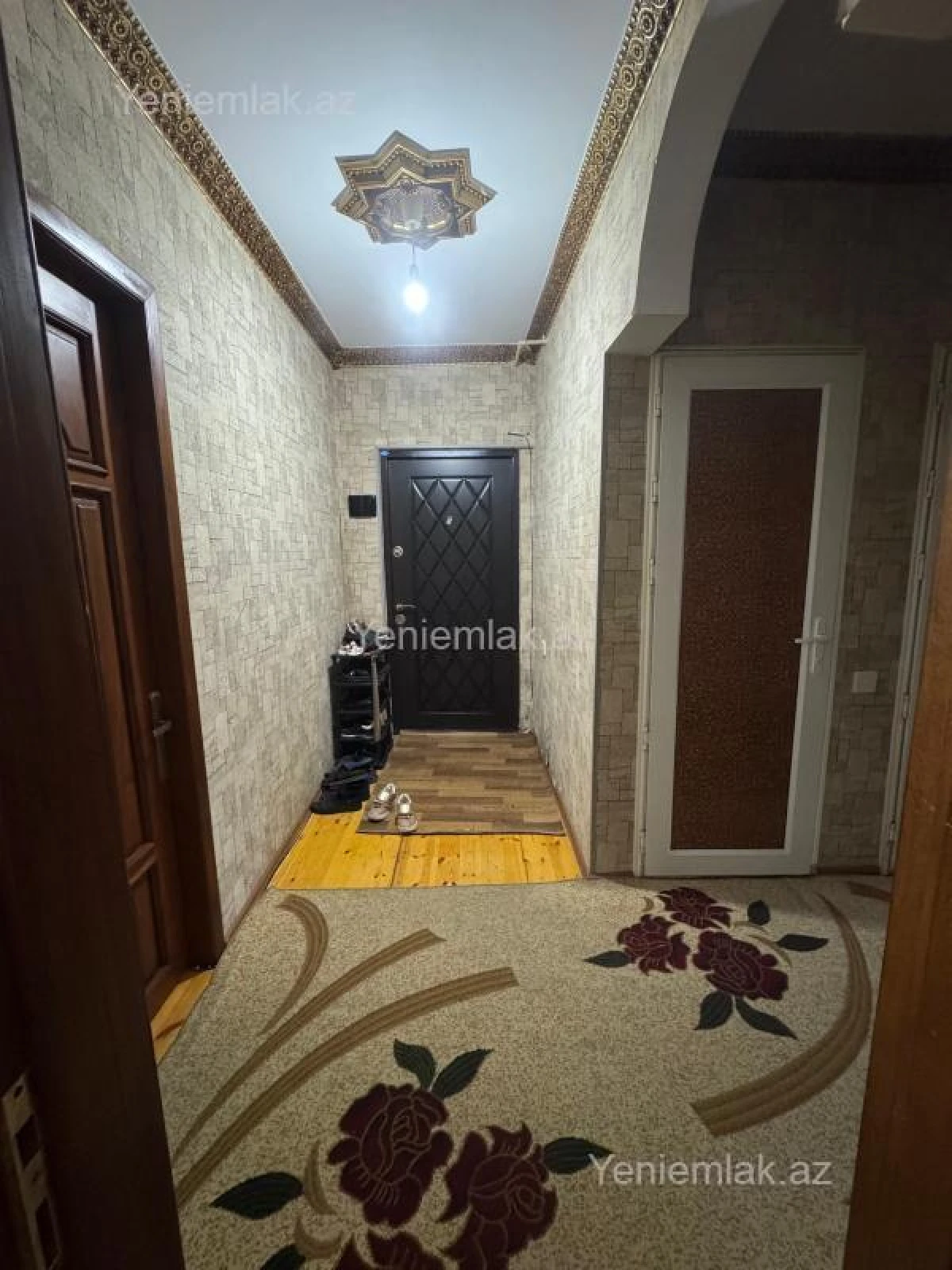 Satılır 3 otaqlı köhnə tikili 76 m²