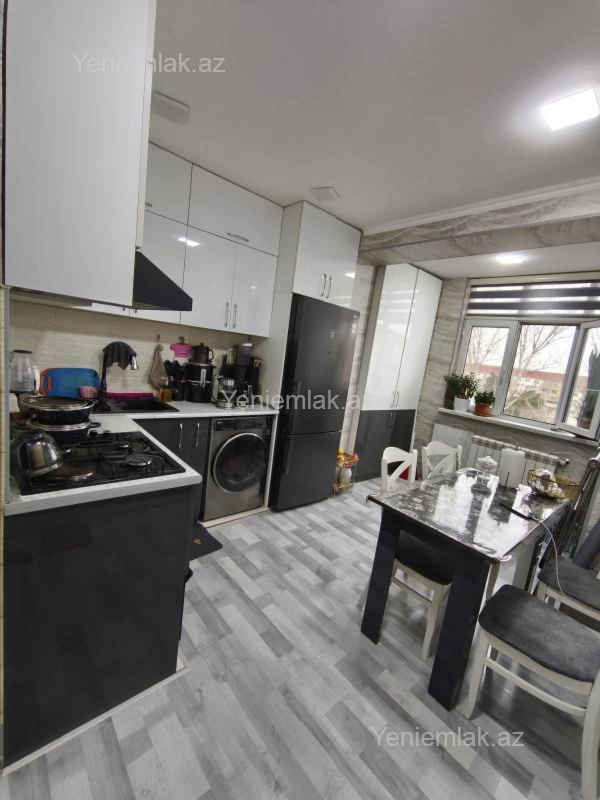 Satılır 2 otaqlı köhnə tikili 50 m²