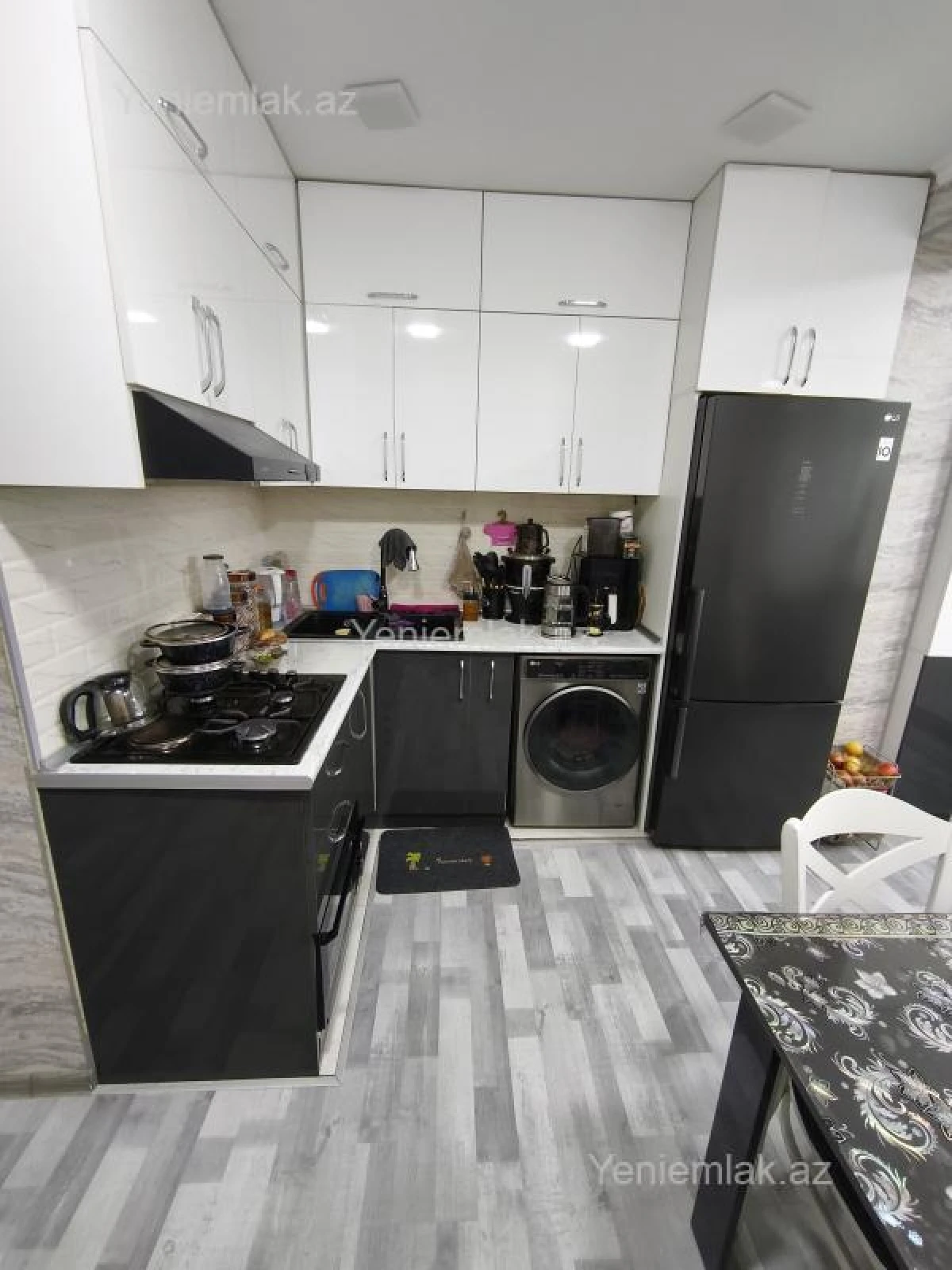 Satılır 2 otaqlı köhnə tikili 50 m²