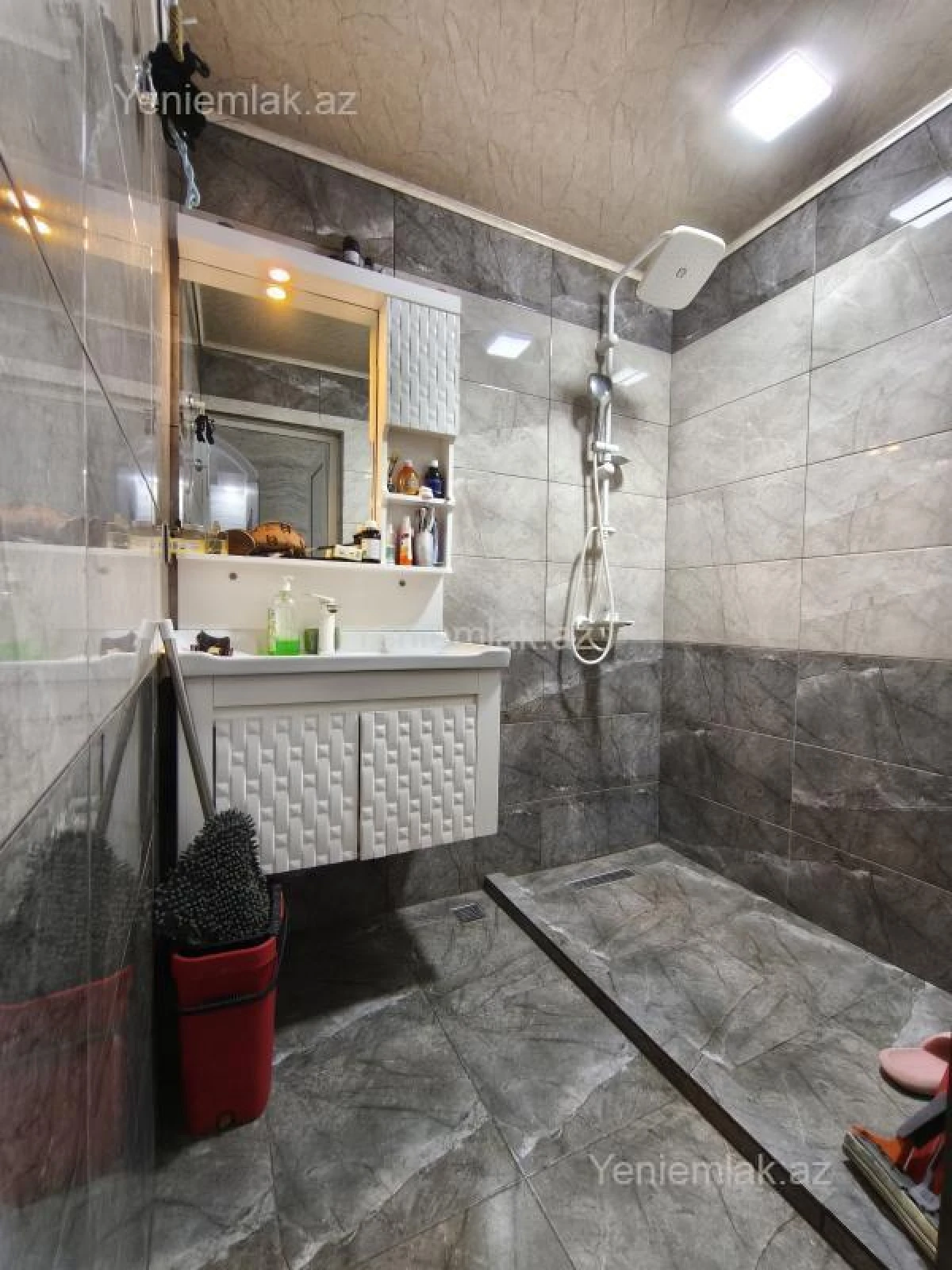 Satılır 2 otaqlı köhnə tikili 50 m²