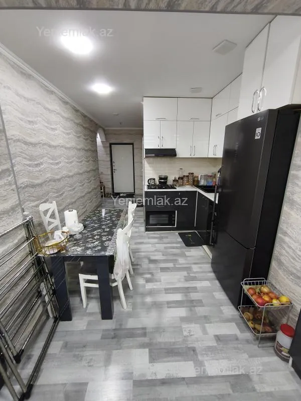 Satılır 2 otaqlı köhnə tikili 50 m²