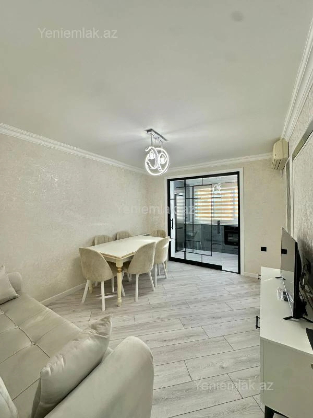 Satılır 3 otaqlı köhnə tikili 75 m²