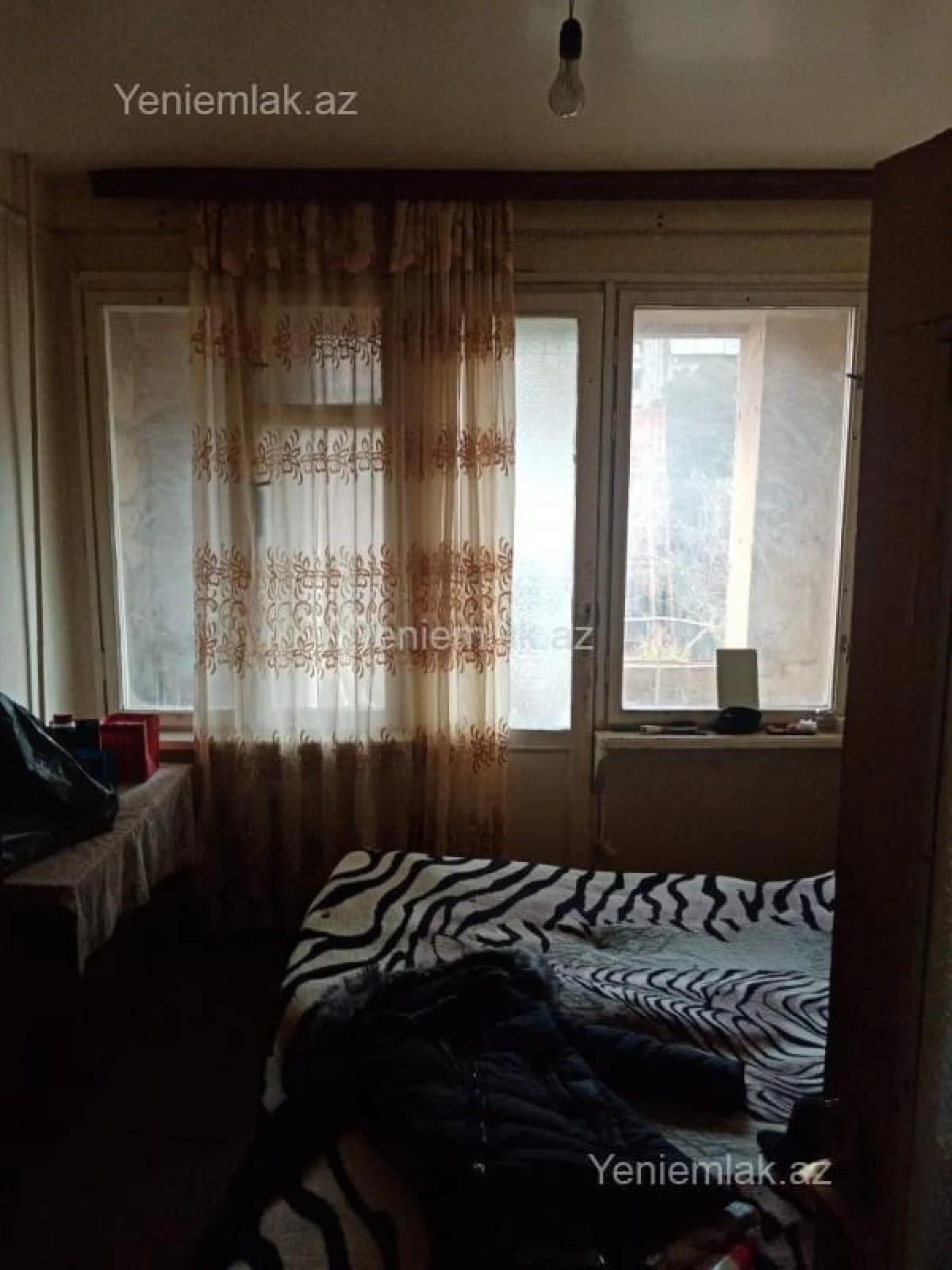 Satılır 5 otaqlı köhnə tikili 120 m²