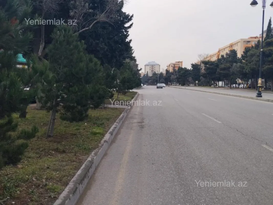 Satılır 5 otaqlı köhnə tikili 120 m²