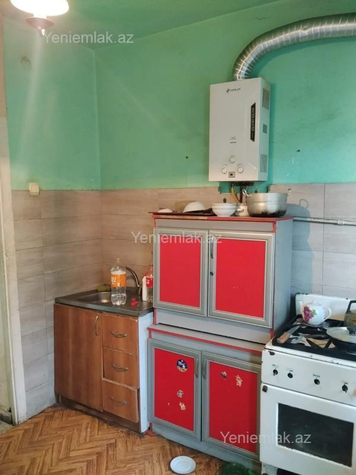 Satılır 5 otaqlı köhnə tikili 120 m²